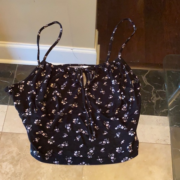 PacSun Tops - Black And Floral PacSun Tank